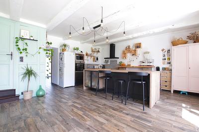 Maison - 181 m² - 8 pièces