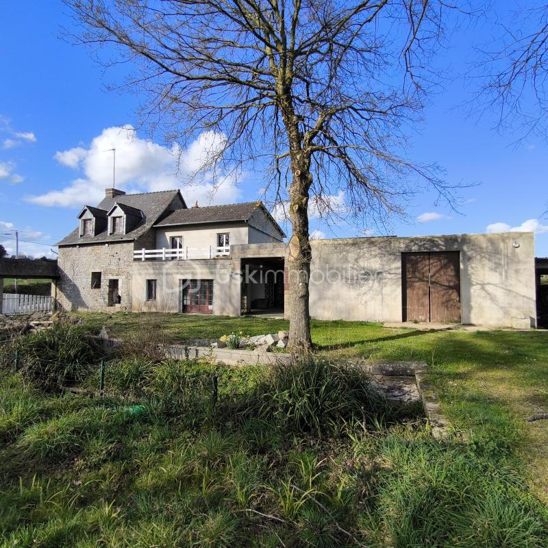 Maison - 230 m² - 7 pièces