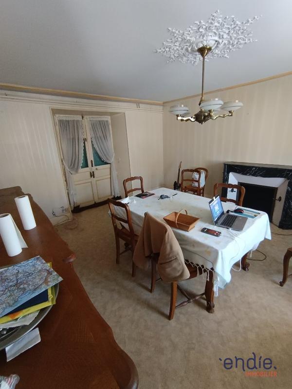 Maison - 195 m² - 7 pièces