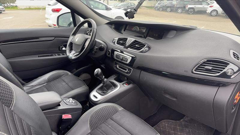 Renault Grand Scénic III 1.2 TCe 130 Energy Bose