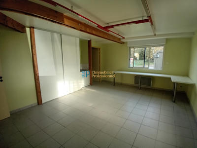 Bureau - 216 m² - 11 pièces