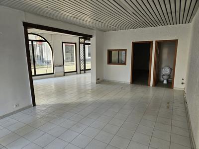 Local commercial - 110 m²