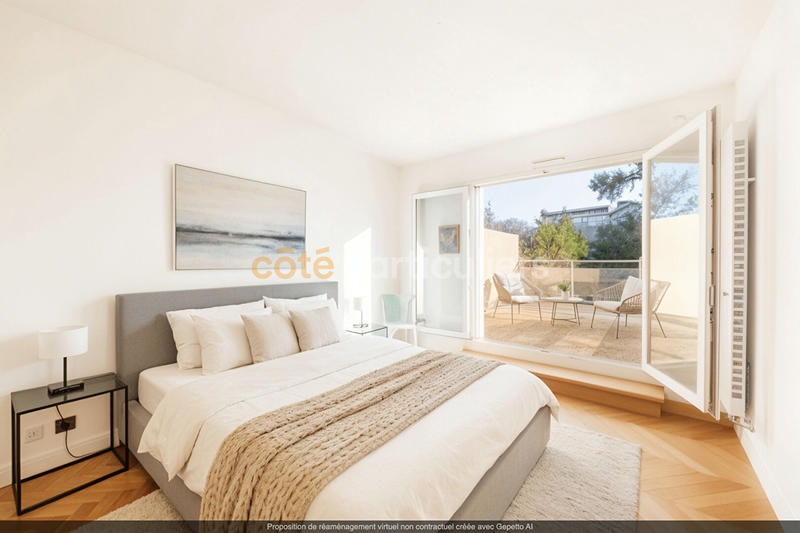 Maison - 193 m² - 9 pièces