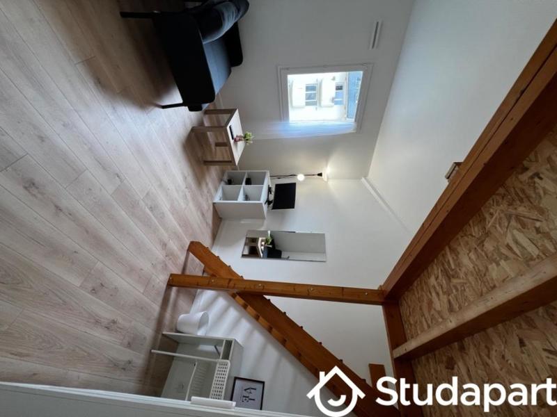 Chambre - 9 m² - 1 pièce