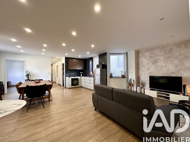 Appartement - 96 m² - 4 pièces