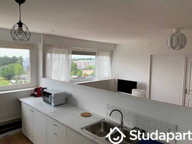 Chambre - 11 m² - 1 pièce