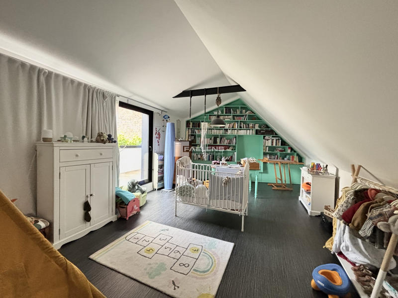 Maison - 258 m² - 8 pièces