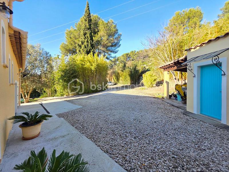 Maison - 157 m² - 7 pièces