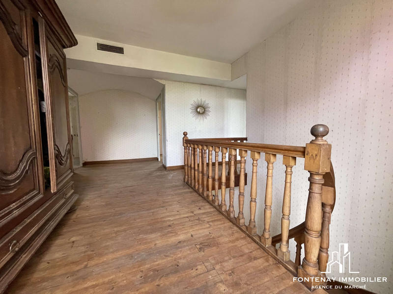 Maison - 346 m² - 11 pièces