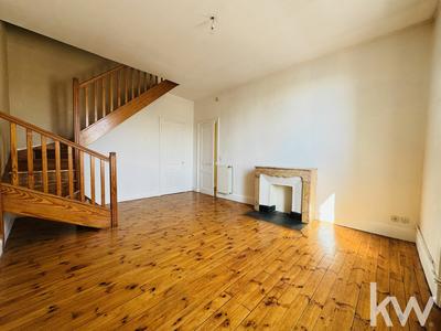 Appartement - 104 m² - 5 pièces