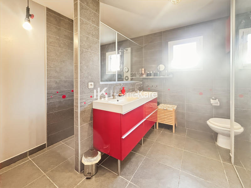 Maison - 130 m² - 6 pièces