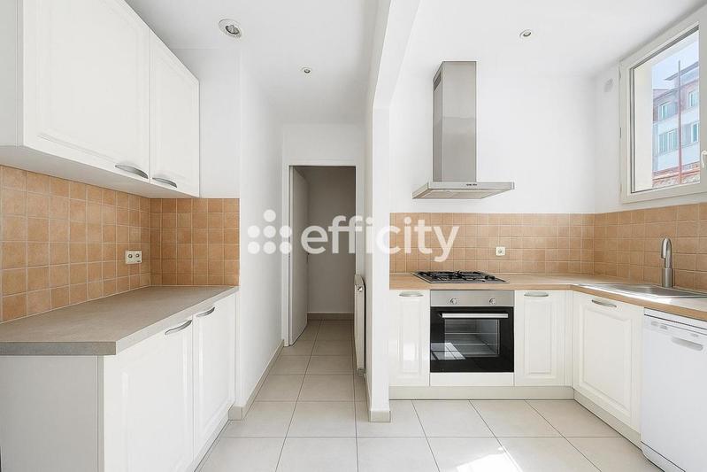 Appartement - 75 m² - 3 pièces