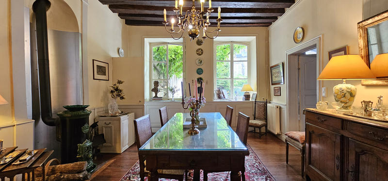 Propriété - 224 m² - 10 pièces