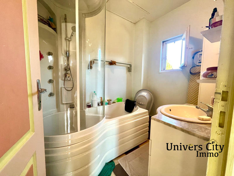 Maison - 143 m² - 4 pièces