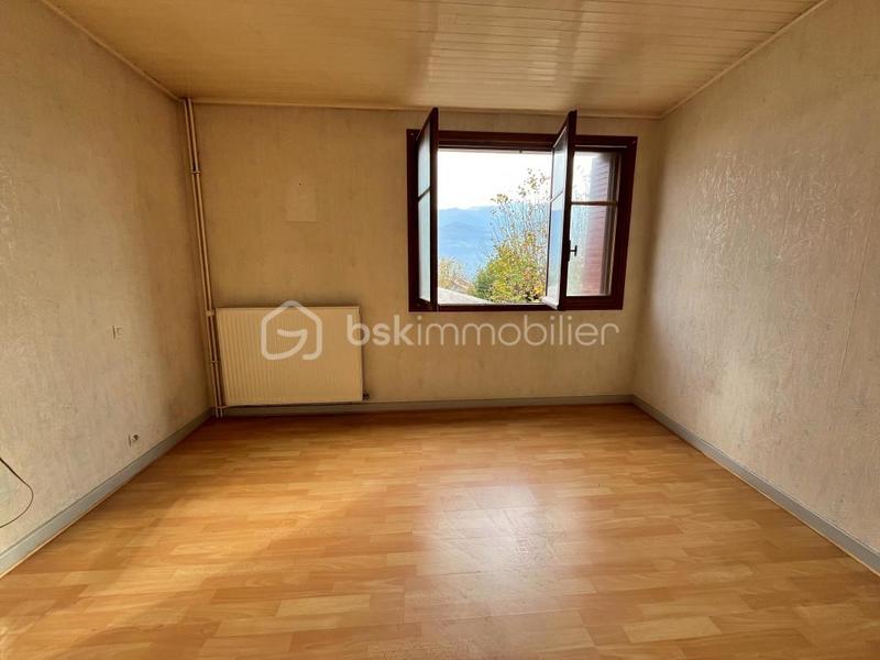 Maison - 102 m² - 5 pièces