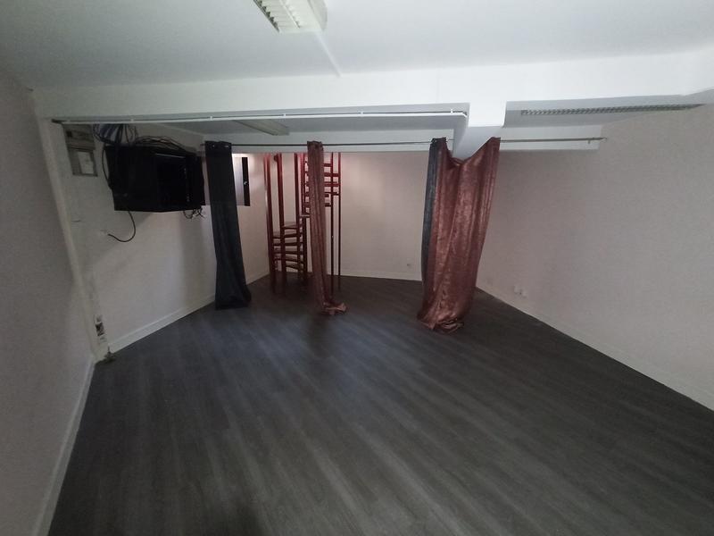 Local commercial - 115 m²