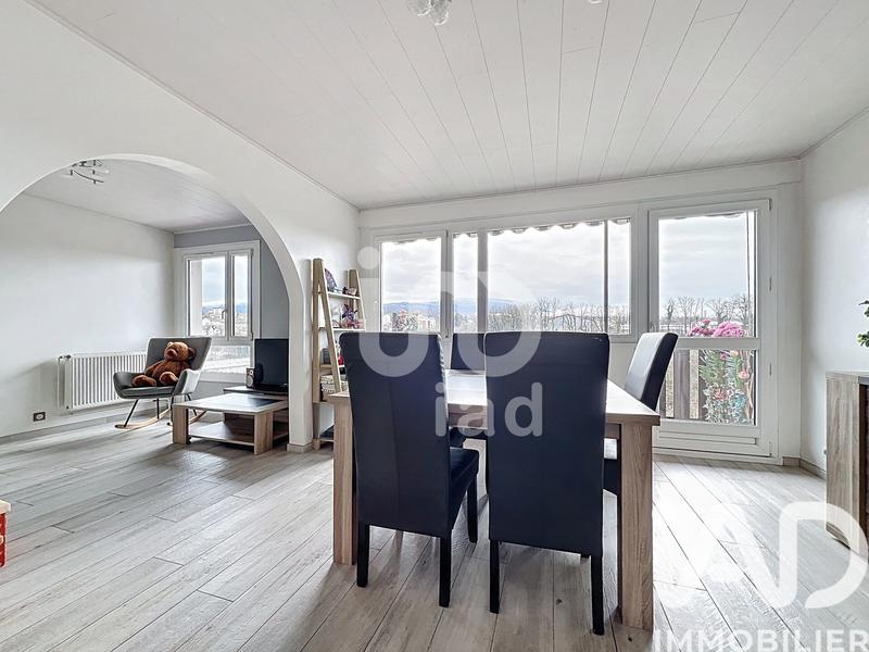 Appartement - 93 m² - 5 pièces