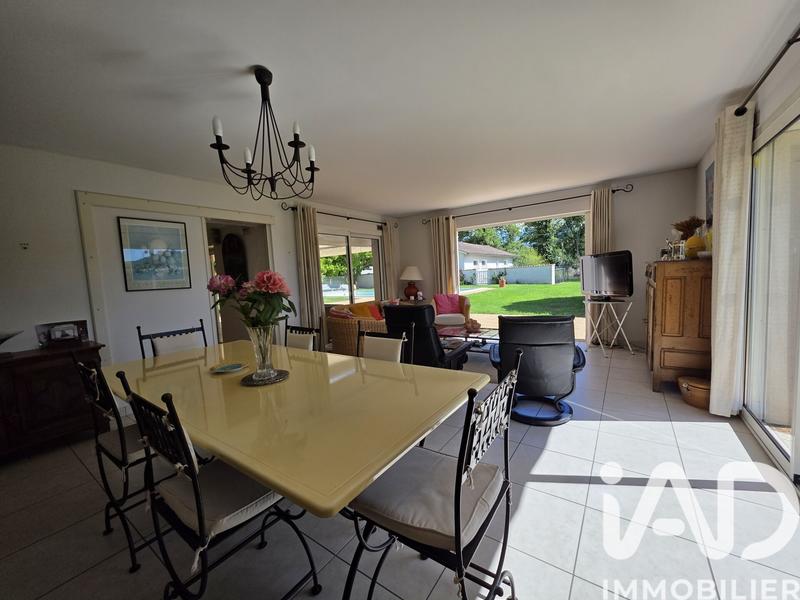 Maison de village - 310 m² - 12 pièces