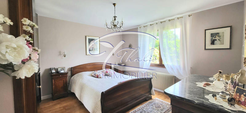 Maison ancienne - 290 m² - 8 pièces