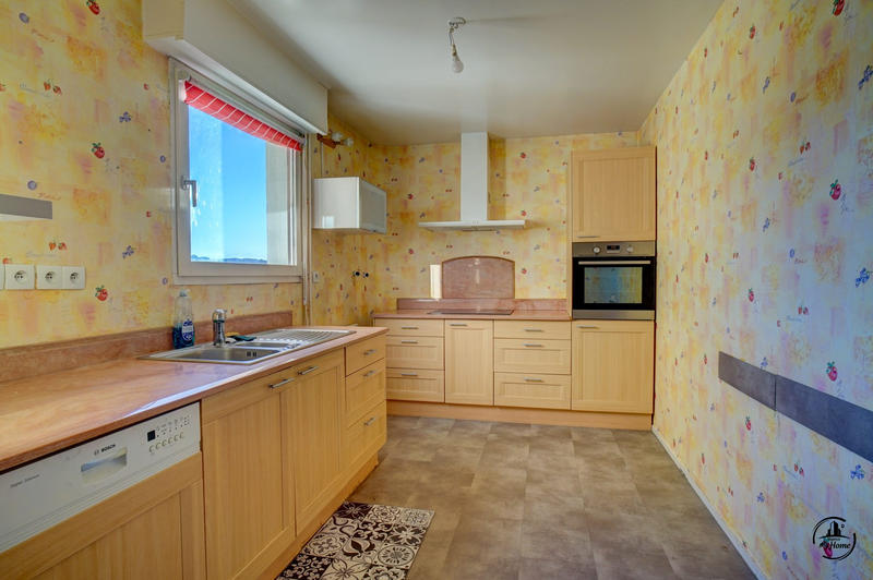 Appartement - 110 m² - 4 pièces