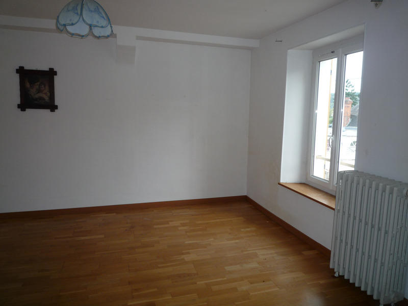 Maison - 142 m² - 9 pièces