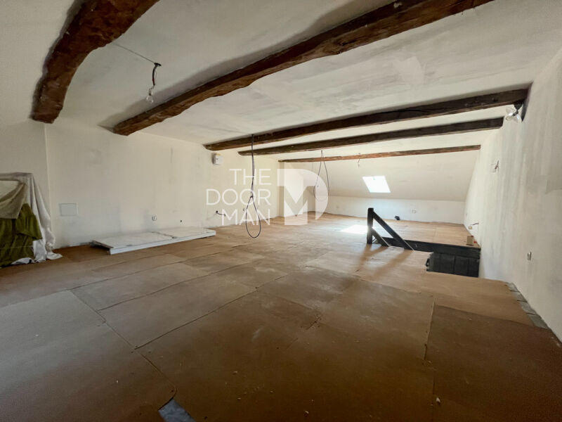 Maison - 198 m² - 6 pièces