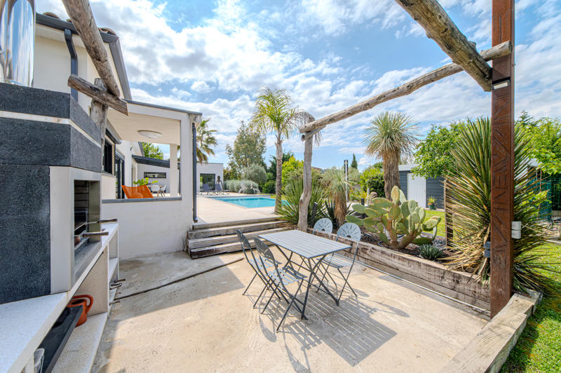 Maison - 180 m² - 5 pièces