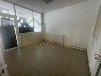 Local commercial - 186 m² - 5 pièces