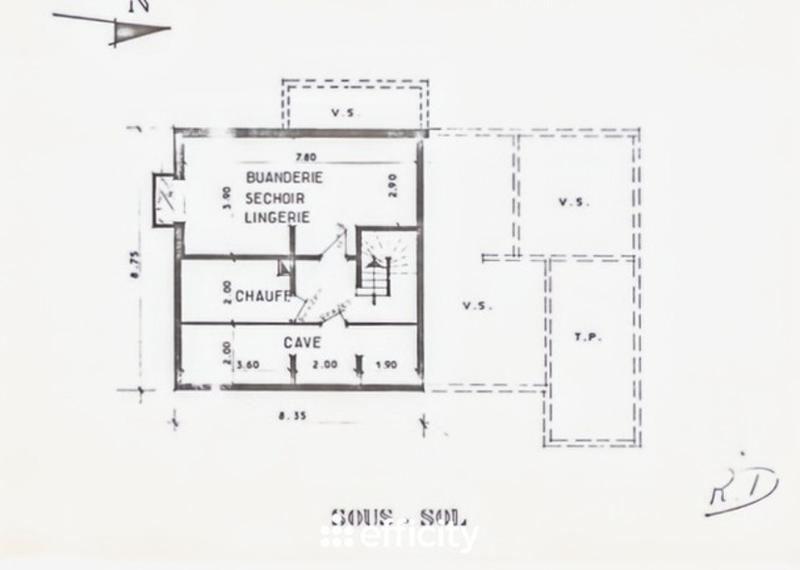 Maison - 215 m² - 8 pièces