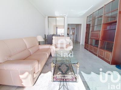 Appartement - 82 m² - 3 pièces