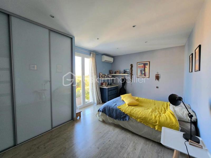 Maison - 182 m² - 4 pièces