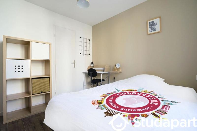 Chambre - 12 m² - 1 pièce