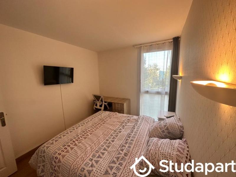 Chambre - 9 m² - 1 pièce