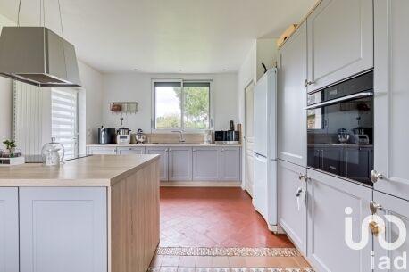 Maison - 161 m² - 7 pièces