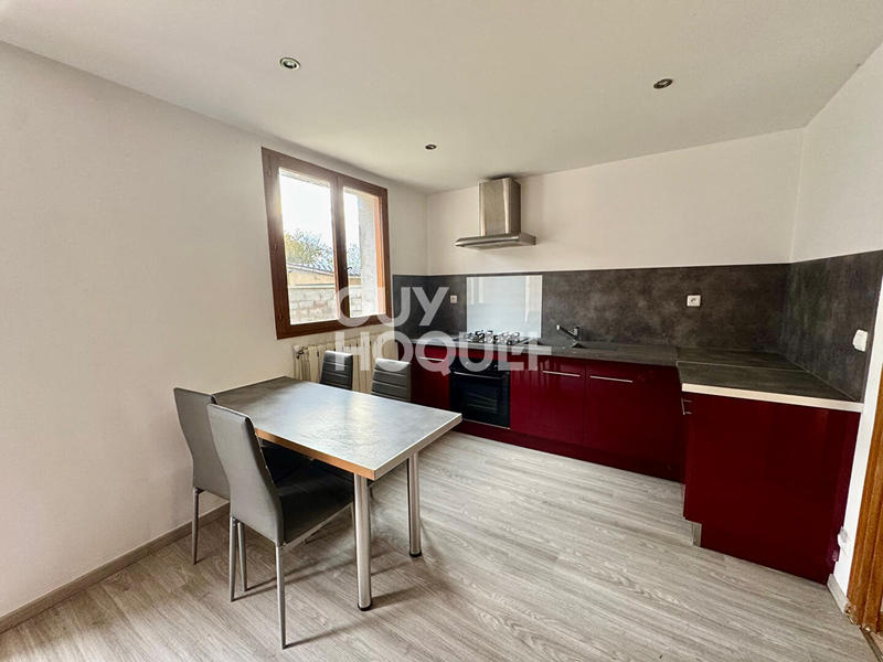 Maison - 200 m² - 6 pièces