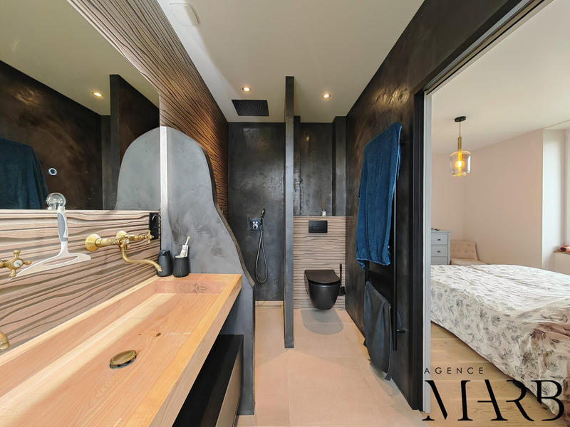 Maison ancienne - 200 m² - 6 pièces