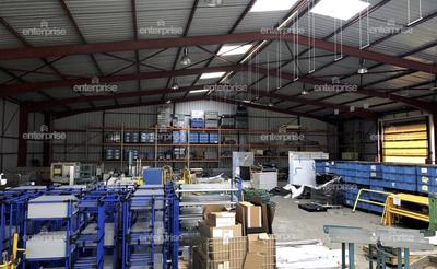 Entrepôt - 1 000 m²