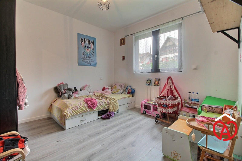 Maison - 140 m² - 9 pièces