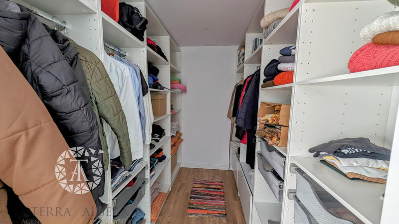 Villa - 190 m² - 6 pièces