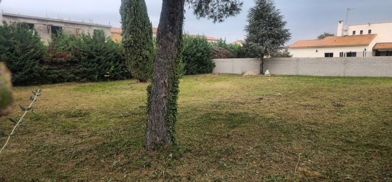 Terrain constructible - 1 200 m²