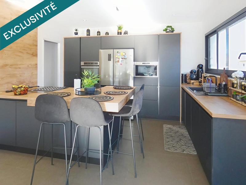 Maison - 168 m² - 6 pièces