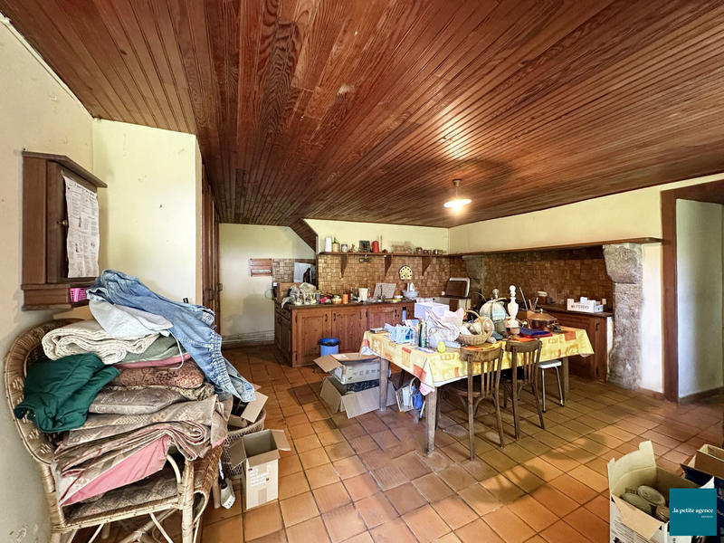 Maison traditionnelle - 170 m² - 8 pièces