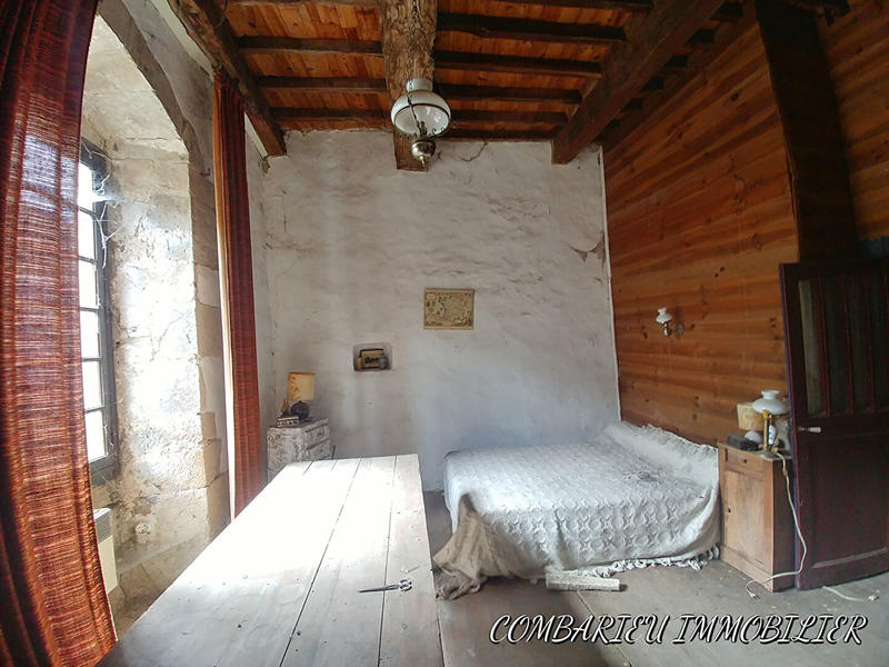 Maison - 187 m² - 3 pièces