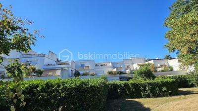 Appartement - 80 m² - 4 pièces