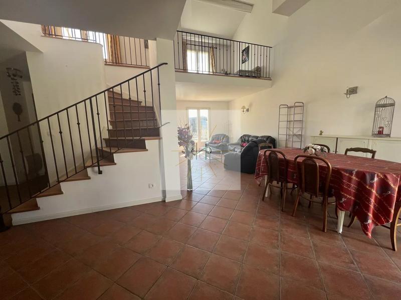 Maison - 117 m² - 5 pièces