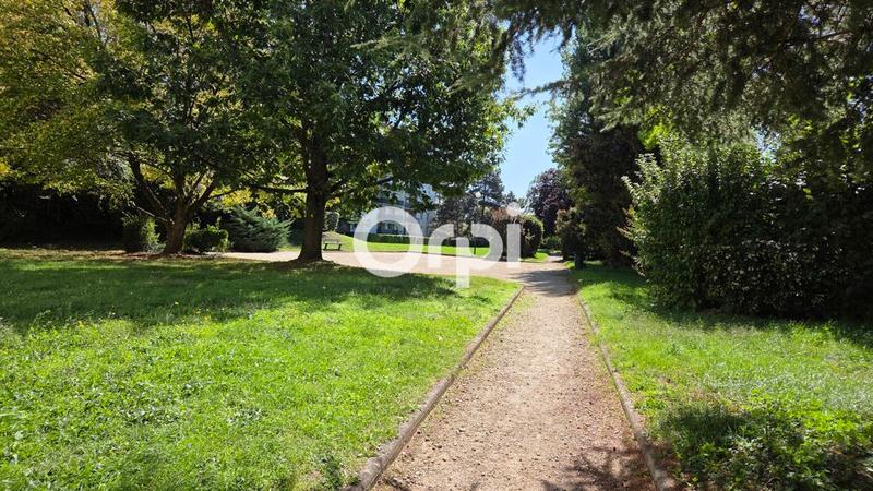 Appartement - 94 m² - 4 pièces