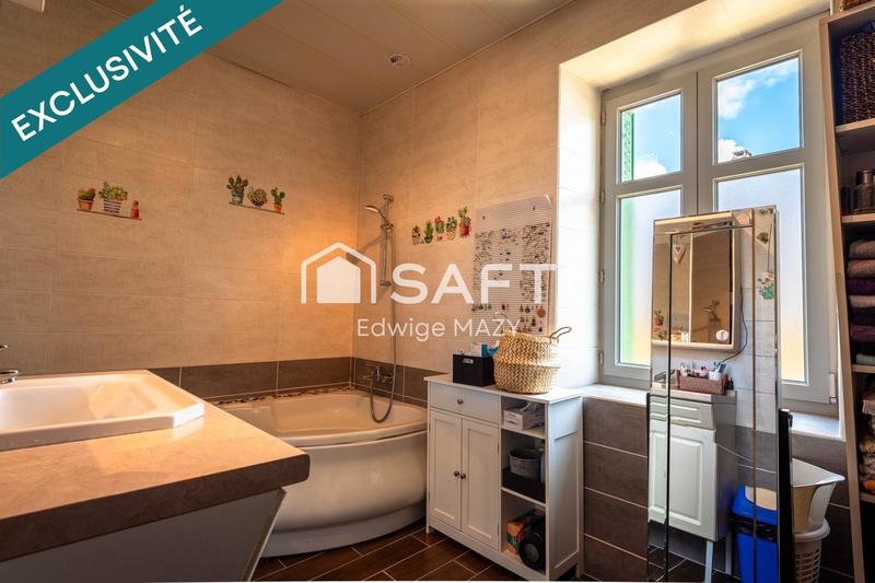 Maison - 215 m² - 10 pièces