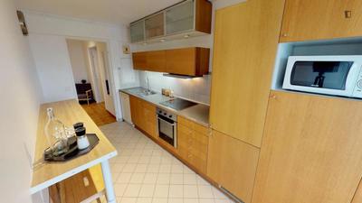 Chambre - 12 m² - 5 pièces