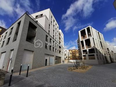 Local commercial - 320 m² - 1 pièce