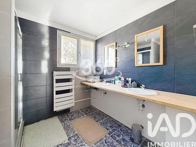 Appartement - 84 m² - 3 pièces